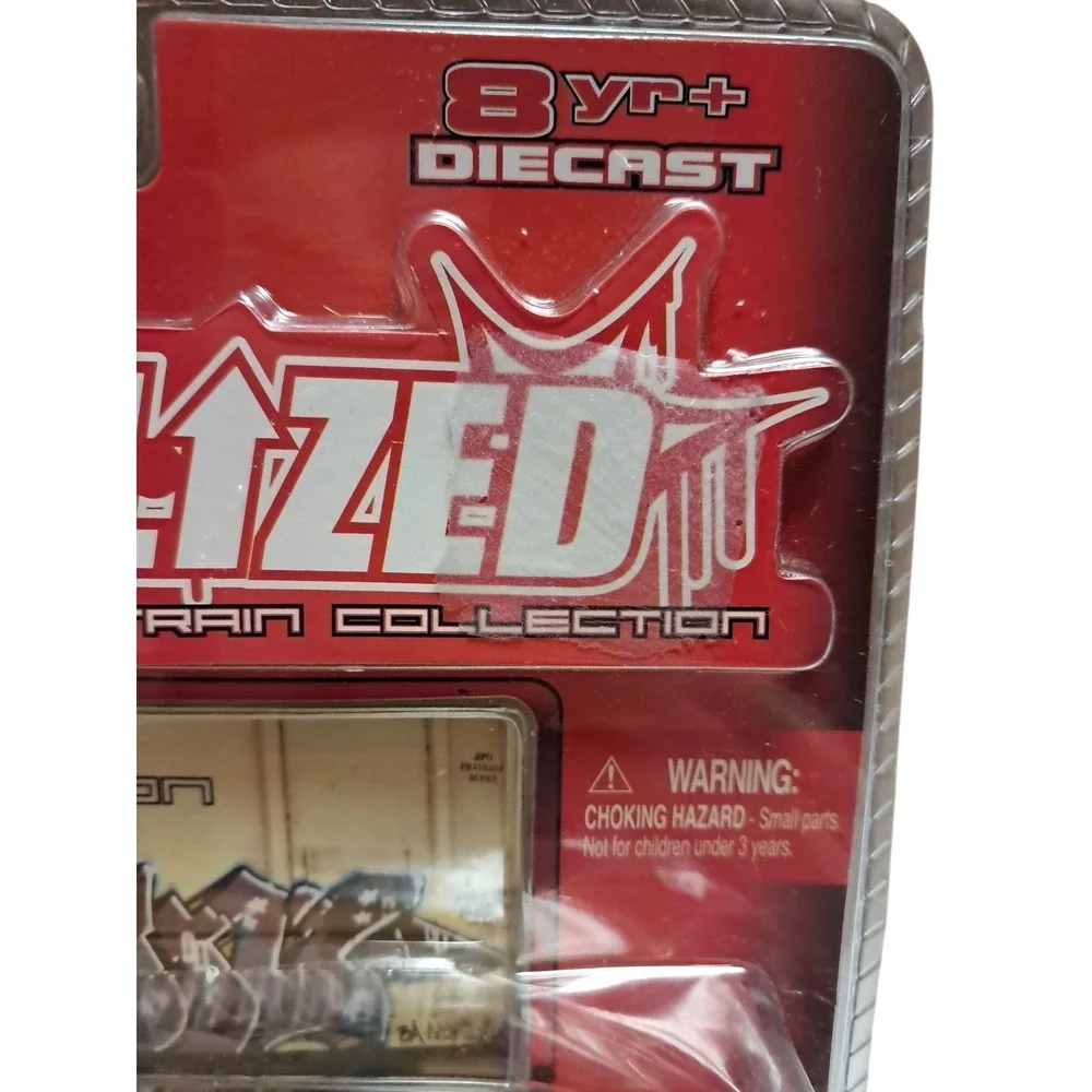 Maisto Enamelz Graffiti Train Diecast Box Car CON Yellow B&O Custom Shop‎ Sealed